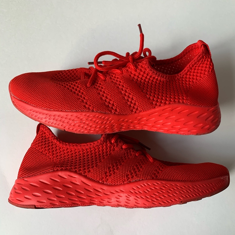 Red Sneakers 🎈